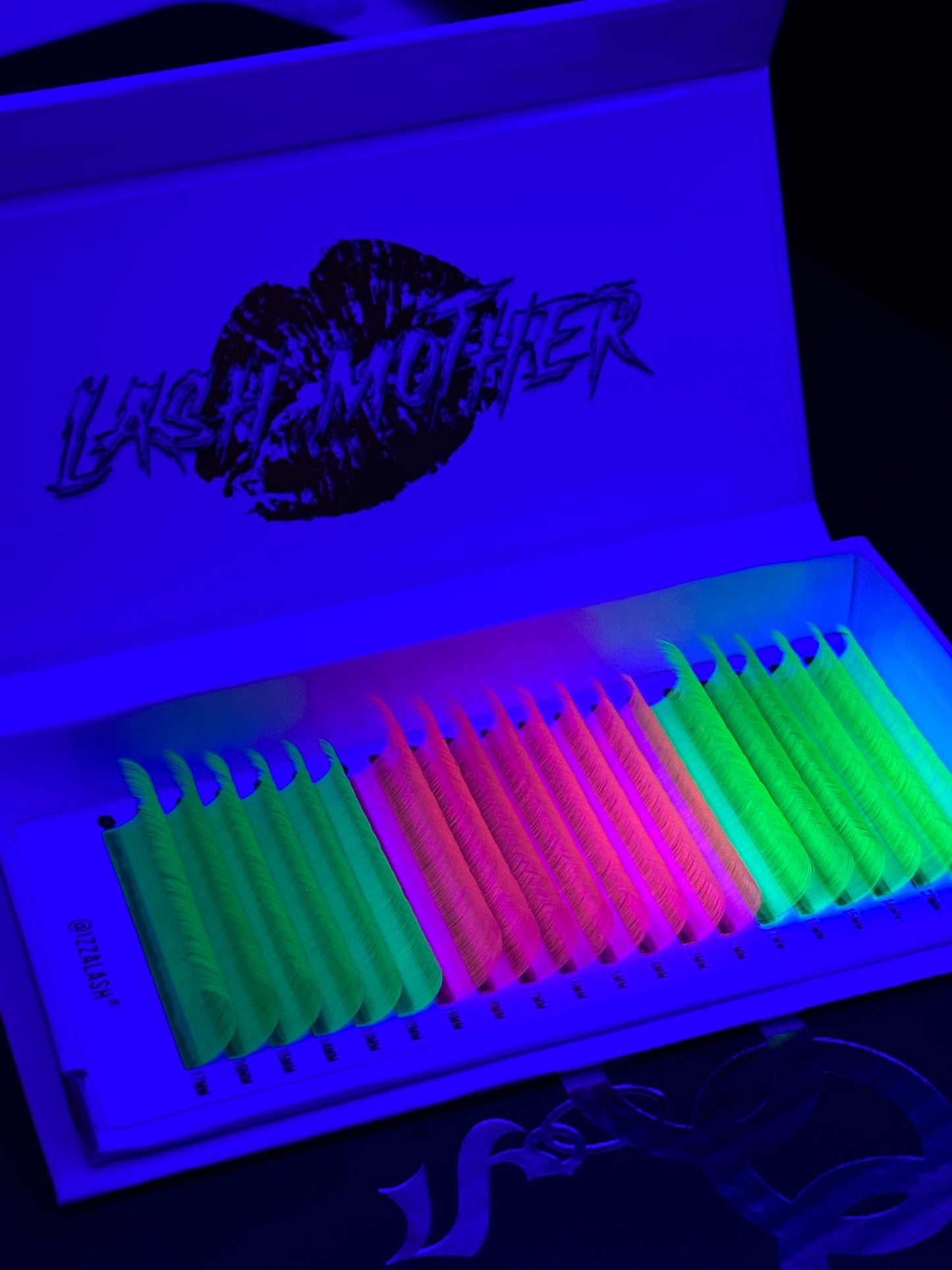 ꧁ LASH MOTHER ꧂ UV NEON